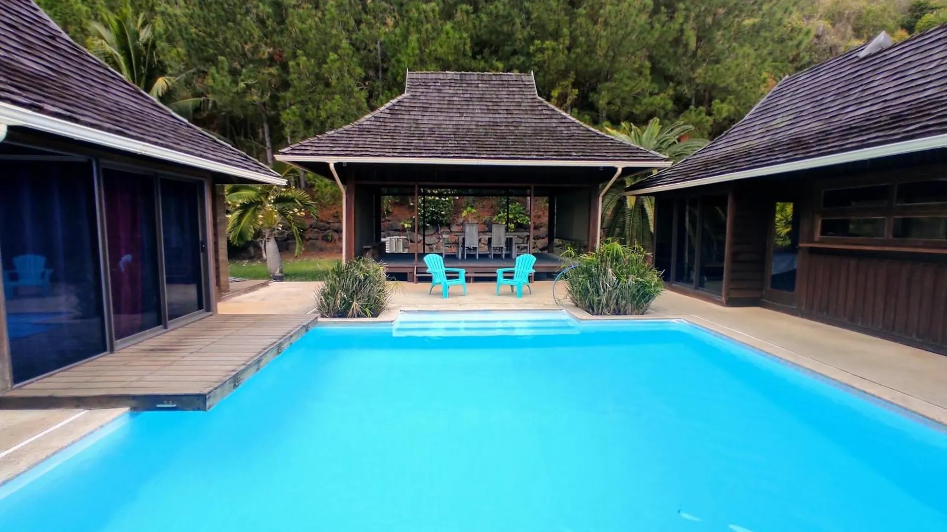 Pool Mountain Moorea Frans-Polynesië